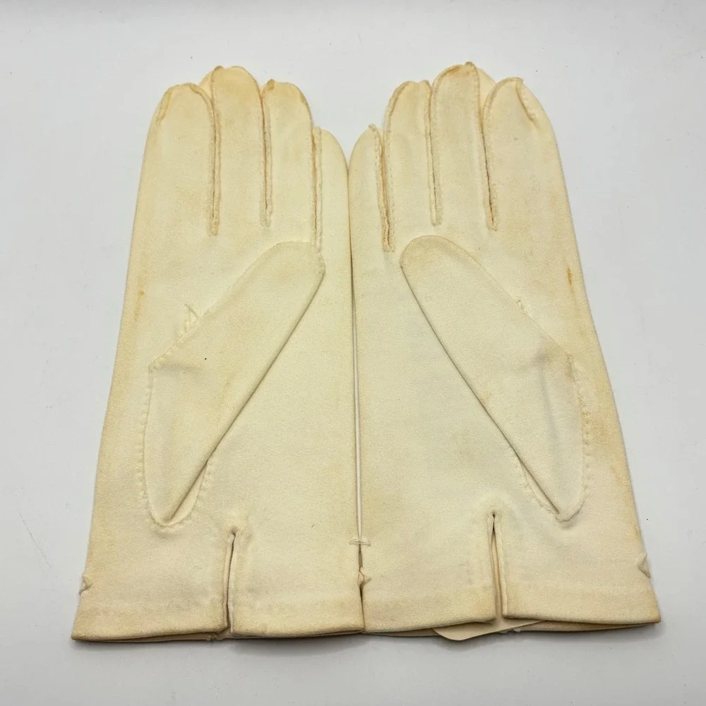NOS Vintage Cream‎ Fabric Gloves Mother of Pearl Buttons Size 7.5 Mid-Century